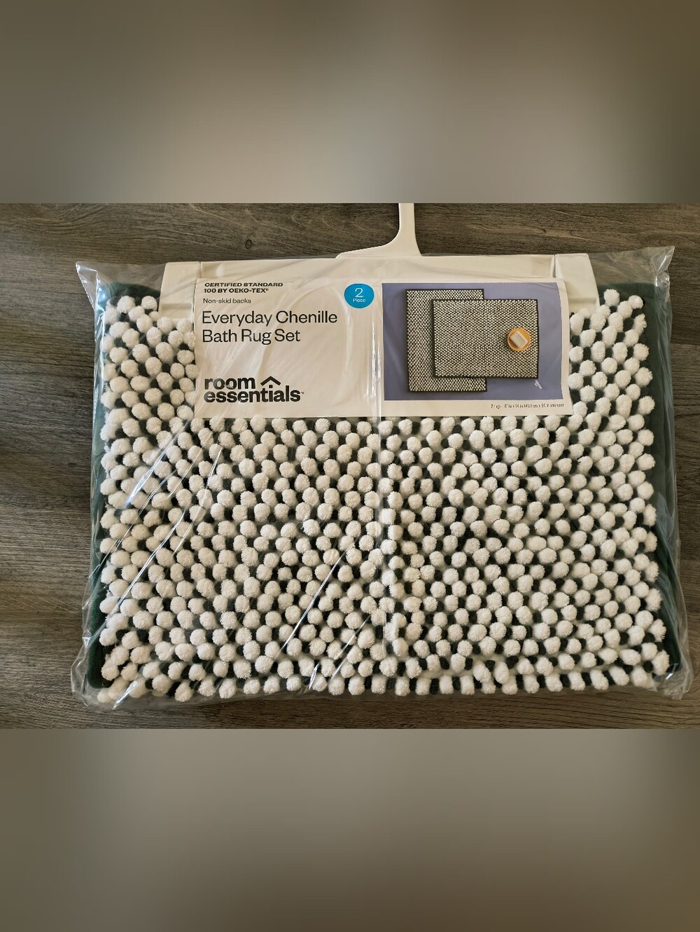 2pcs room essentials Everyday Chenille Bath Rug Set - White